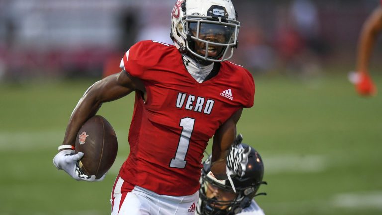 Vero Beach football: Aronson, Jacobs link for 4 touchdowns in Fort Pierce Central rout