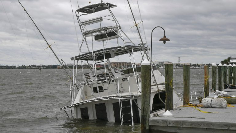 Boats sinking at Fort Pierce marina after unexpected high wind gusts from Hurricane Ian
