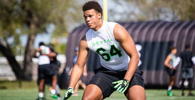 Lucas Simmons, an offensive tackle from Clearwater (Florida) Academy International, is a four-star prospect.