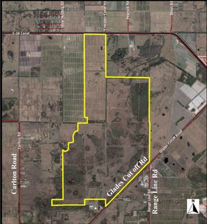 Oak Ridge Ranches is a planned community covering 3,300 acres west of Range Line Road and north of Glades Cut-Off Road in St. Lucie County. It could consist of 7,690 single-family homes, 2,000 multi-family units and 650,000 square feet of commercial space.