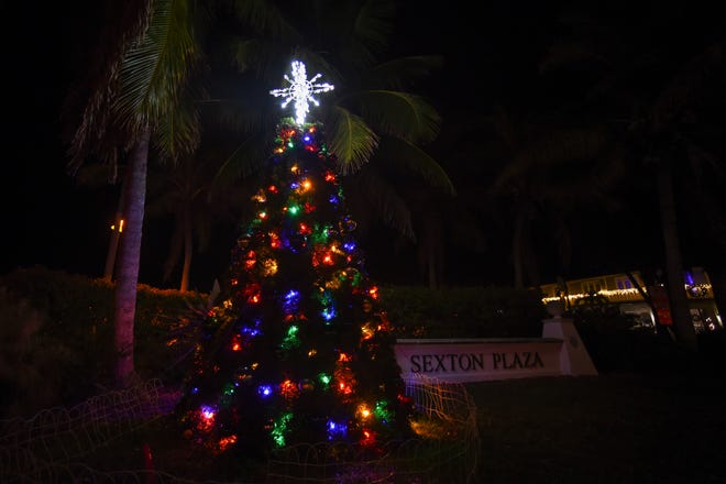 Christmas decorations seen around Vero Beach on Saturday, Dec. 17, 2022.