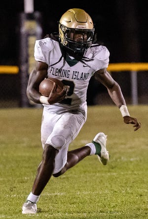 Sam Singleton (2) runs the ball downfield during the first half of the game at Citizens Field in Gainesville, FL on Thursday, October 27, 2022. [Jesse Gann/Gainesville Sun]