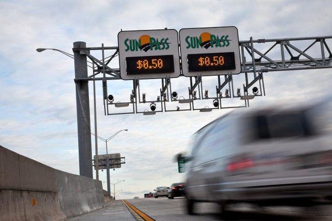 Frequent drivers on Florida's toll roads who use transponders such as SunPass may see 50% credits applied to their accounts through 2023 in a new program. (Photo: FILE PHOTO/GANNETT MEDIA)