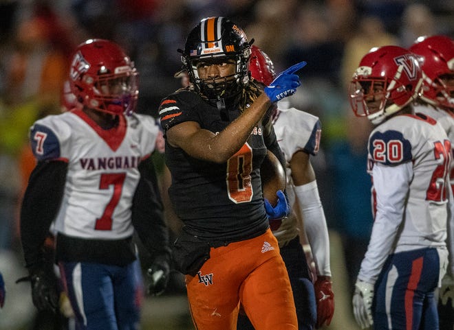 Lake Wales (0) Jaremiah Anglin Jr. signals a first down after making a catch against Vanguard defense during first half action In Lake Wales Fl  Friday November 18,2022.
Ernst Peters/The Ledger