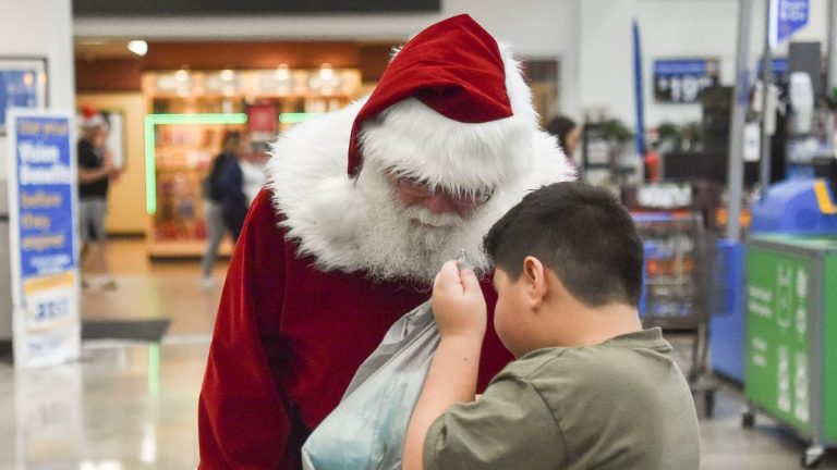 Port St. Lucie PD’s Shop with a Cop brings joy to local children