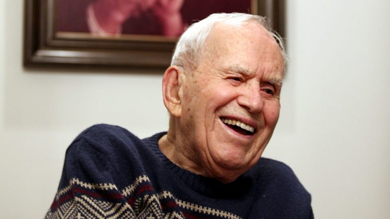 Vero Beach centenarian, WWII merchant marine and retired New York banker celebrates life