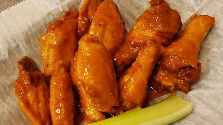 New family restaurant with award-winning chicken wings opens in Indian River County