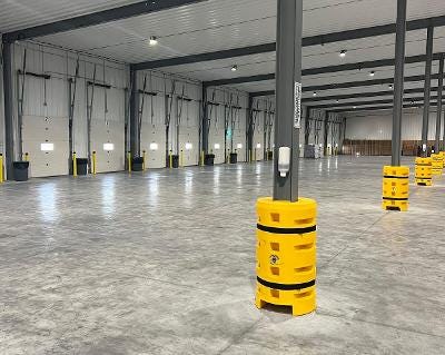IMG Citrus, a family-owned citrus grower, packer and shipper in Vero Beach, is expanding its Indian River County operations to a 185,000-square-foot cold storage and packaging facility west on State Road 60, near the intersection of County Road 512. It  includes 20 dock doors, refrigerated storage, pre-coolers and refrigerated packing rooms.