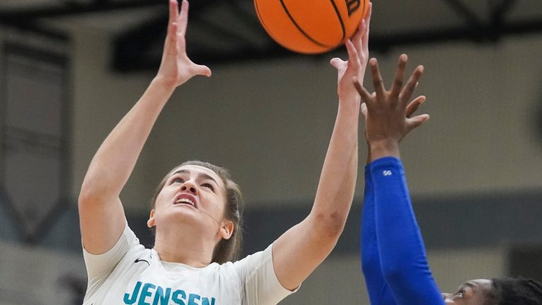 4-5A quarterfinal: Jensen Beach girls basketball clutches up at foul line late to down Lincoln Park Academy