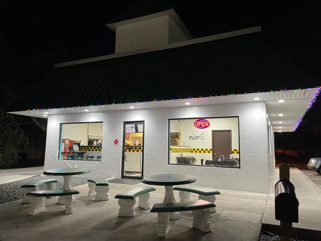 6 Guys Pizza Pies opened Jan. 1 in the White City area of Fort Pierce.