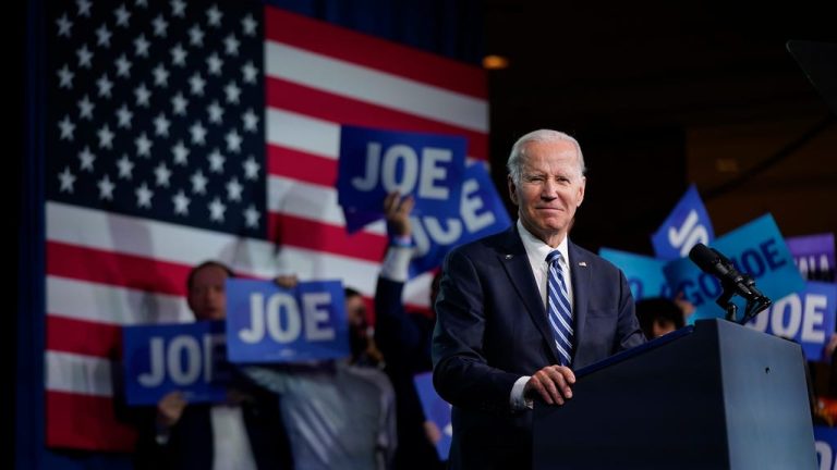 Joe Biden to face divided Congress in second State of the Union speech: live updates