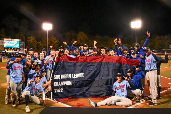 Pensacola Blue Wahoos players, coaches and support staff after winning the 2022 Southern League Championship.