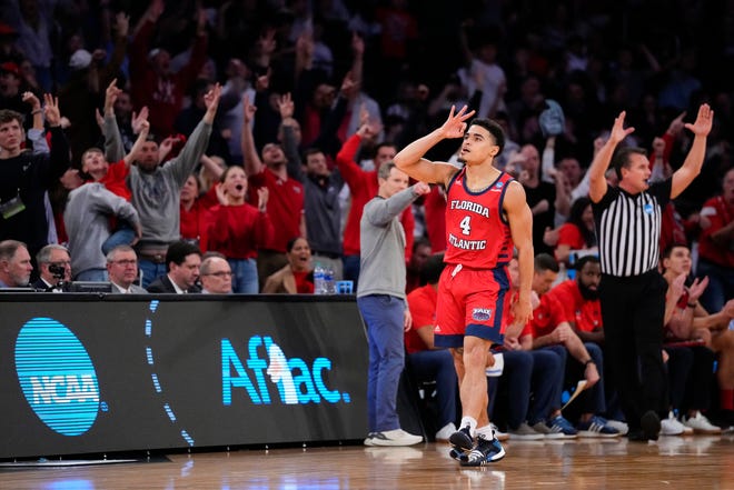 Mar 25, 2023; New York, NY, USA; Florida Atlantic Owls guard Bryan Greenlee (4) reacts after a 3-pointer during the second half of an NCAA tournament East Regional final against the Kansas State Wildcats at Madison Square Garden. Mandatory Credit: Robert Deutsch-USA TODAY Sports