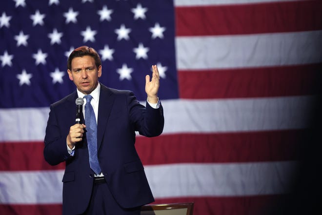 DES MOINES, IOWA - MARCH 10: Florida Gov. Ron DeSantis speaks to Iowa voters on March 10, 2023 in Des Moines, Iowa. DeSantis is leading former President Donald Trump in a new Florida poll.