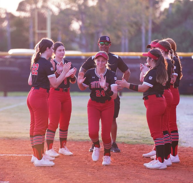 Jensen Beach hosts South Fork in a high school softball game on Friday, Feb. 24, 2023 in Jensen Beach. The Bulldogs won 8-5.