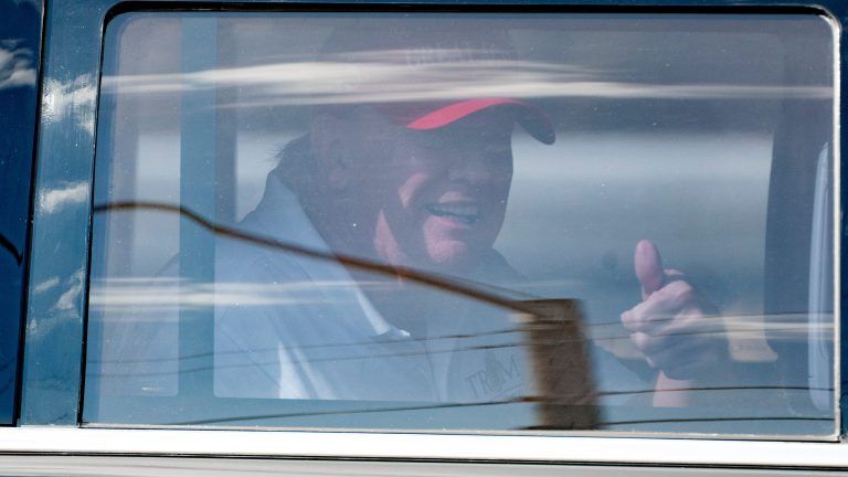 Live updates: Trump expected to leave Mar-a-Lago, fly to New York Monday ahead of Tuesday’s arraignment
