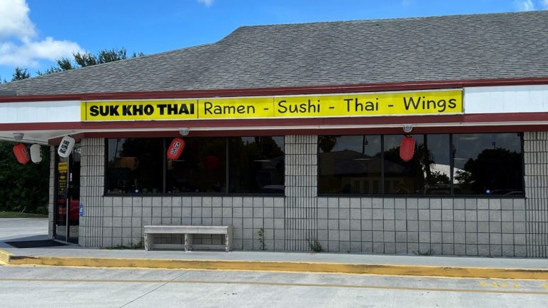 Restaurant review: Suk Kho Thai offers immense menu with delectable Japanese and Thai dishes