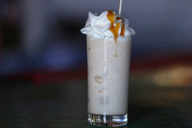 Bartender Makayla Paris blends a frozen mocha kava drink at Good Vibez Kava and Hookah bar in Vero Beach on Wednesday, Aug. 31, 2022. The bar features kratom tea, kava drinks, hookah and karaoke.