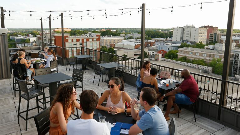 Hotel plans rooftop bar open to public. Why is it first one on Treasure Coast?