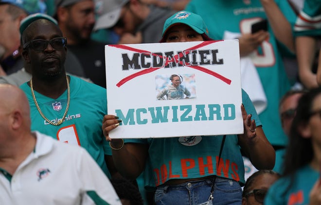 Miami Dolphins fans show their appreciation for head coach Mike McDaniel during Sunday's win over the Houston Texans.