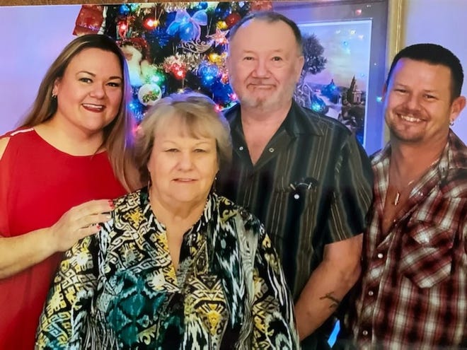 Jennifer Simpson (top left), Janice Simpson (center), Jack Simpson (top right), and Jack Simpson Jr. (right) on Christmas Eve 2020.