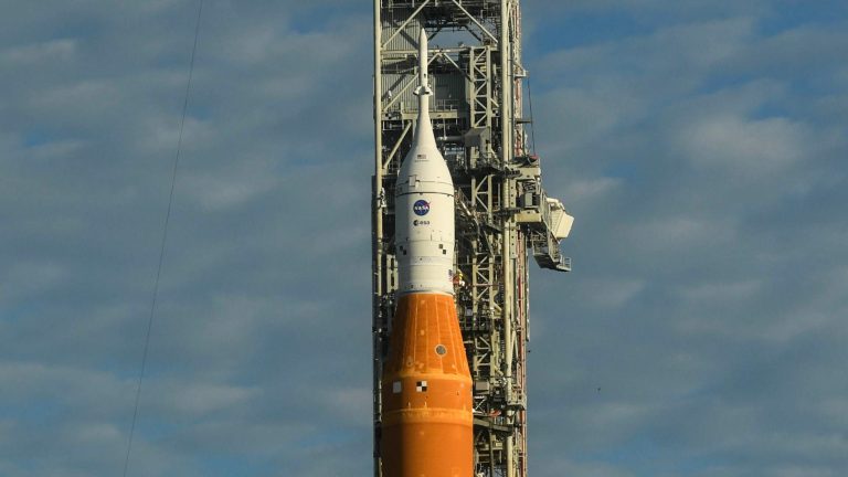 NASA pushing forward with Artemis I launch after clearing hurricane-related damages