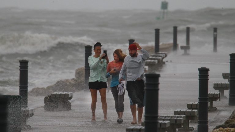 Tropical Storm Nicole: Wind, waves rock Fort Pierce Inlet before hurricane hits Treasure Coast