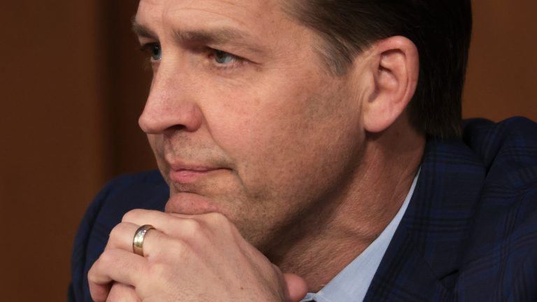 Whitley’s Believe It Or Not: Ben Sasse gets vote of confidence when it comes to Gators sports