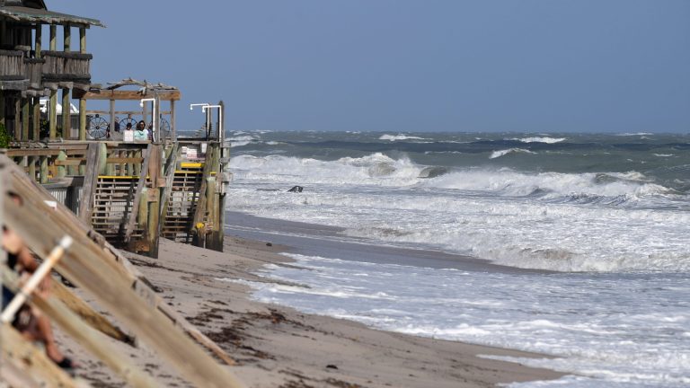 See Treasure Coast power outage map as Hurricane Nicole impacts Florida