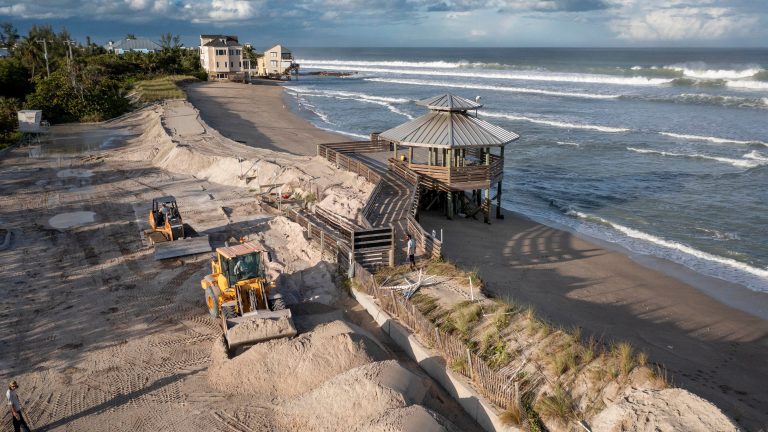 Bathtub Beach in Martin County to reopen Monday