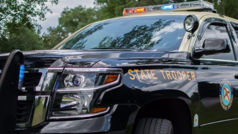 Man dies in crash just east of Interstate 95 in St. Lucie County