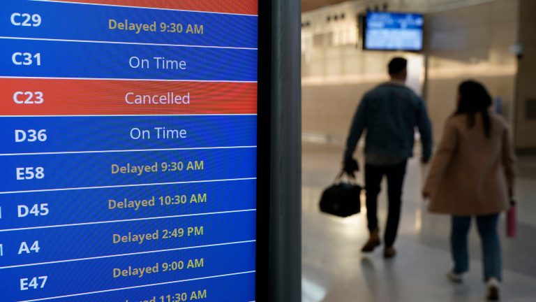 Weather, FAA computers, not enough staff: Why was your flight delayed?