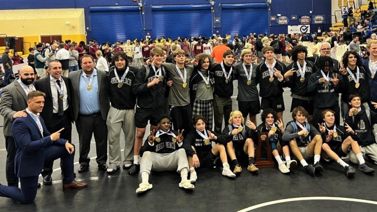 Back on top! Jensen Beach wrestling rolls to 1A duals state title for second year in a row