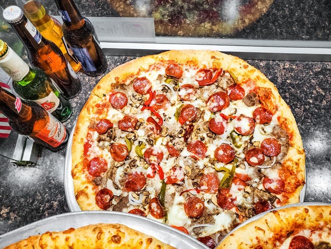 Anna's Pizza has two Treasure Coast locations in Palm City and Port St. Lucie.