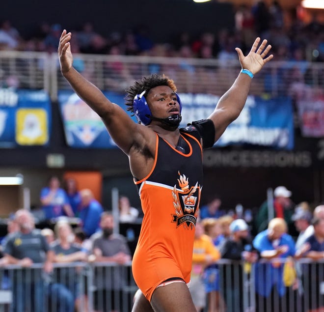 Lincoln Park Academy senior Kyle Grey won the 1A state title at 170 pounds, defeating Lemon Bay's Koen Hoffman with a 3-2 decision at the FHSAA Championships held at Silver Spurs Arena on Saturday, Mar. 4, 2023 in Kissimmee.