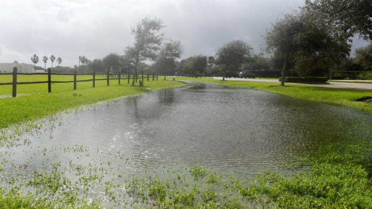 Vero Beach to weigh implementing tax credit system for new storm water utility